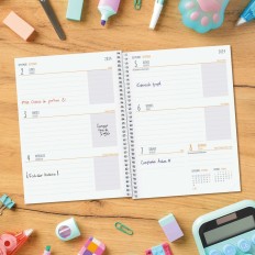 Agenda Finocam Cool Lilla Quarto 15,5 x 21,2 cm 2024-2025    