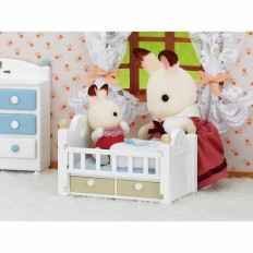 Personaggi d'Azione Sylvanian Families Baby Rabbit Chocolate Bed    